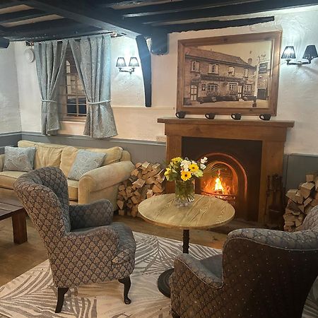 The Wheatsheaf Bramley Surrey Hotel Exterior foto